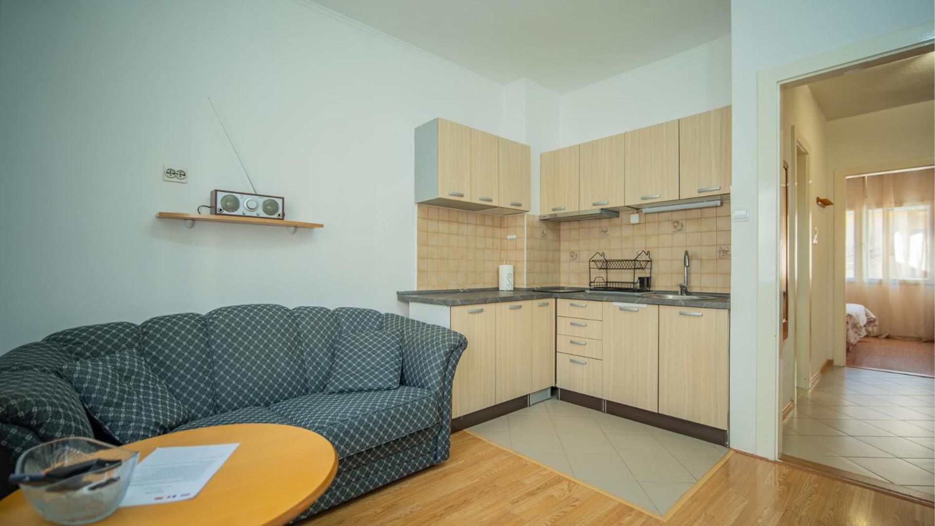 Apartmani Ana Tivat Exteriör bild